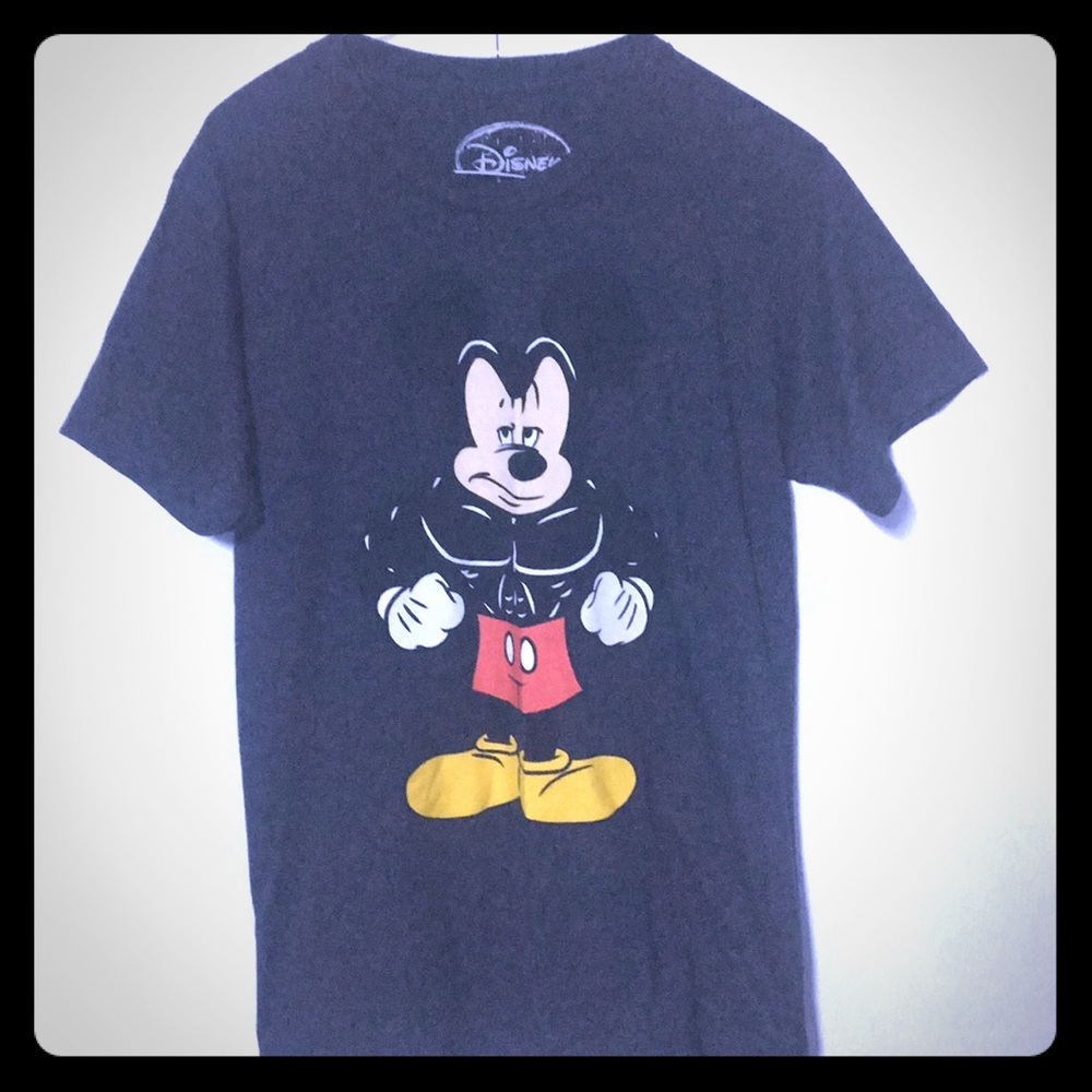 Graphic tee shirt